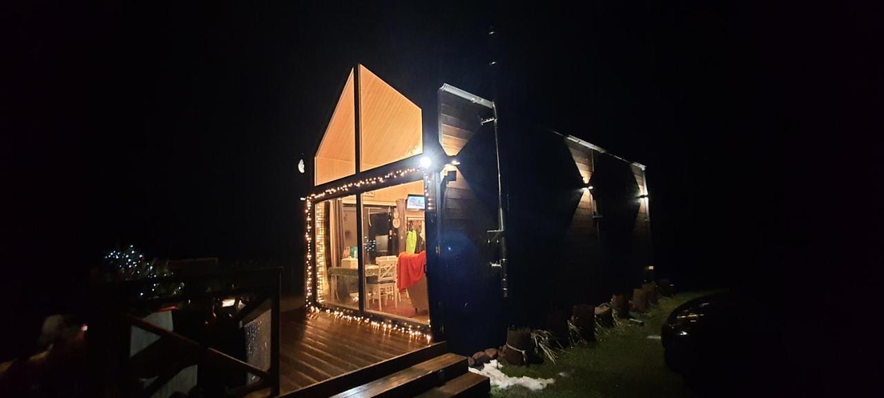 Domek Mazurski Caloroczny Nad Jeziorem Z Jacuzzi Spa Pasym Bagian luar foto