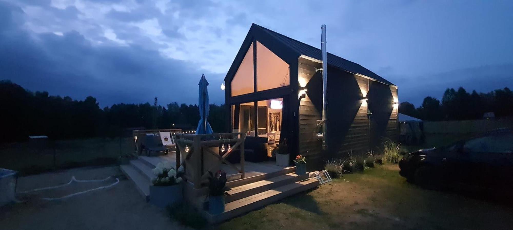 Domek Mazurski Caloroczny Nad Jeziorem Z Jacuzzi Spa Pasym Bagian luar foto